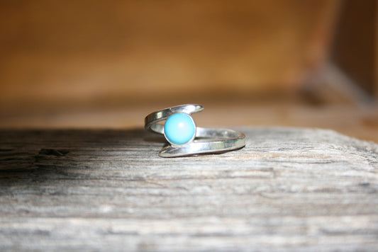 Sterling Silver Turquoise Ring – Bypass Shank, UK M